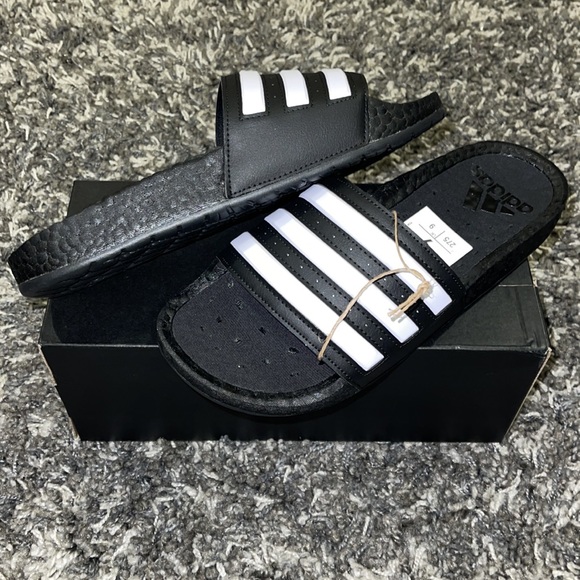 New ADIDAS ADILETTE BOOST Slides in Black - Picture 1 of 16